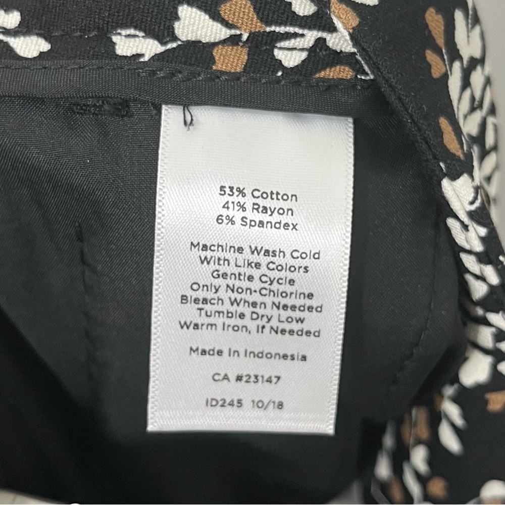 NWT Talbots Women’s Hampshire Ankle Pants Petal Print Black White Brown 18WP - Picture 9 of 9